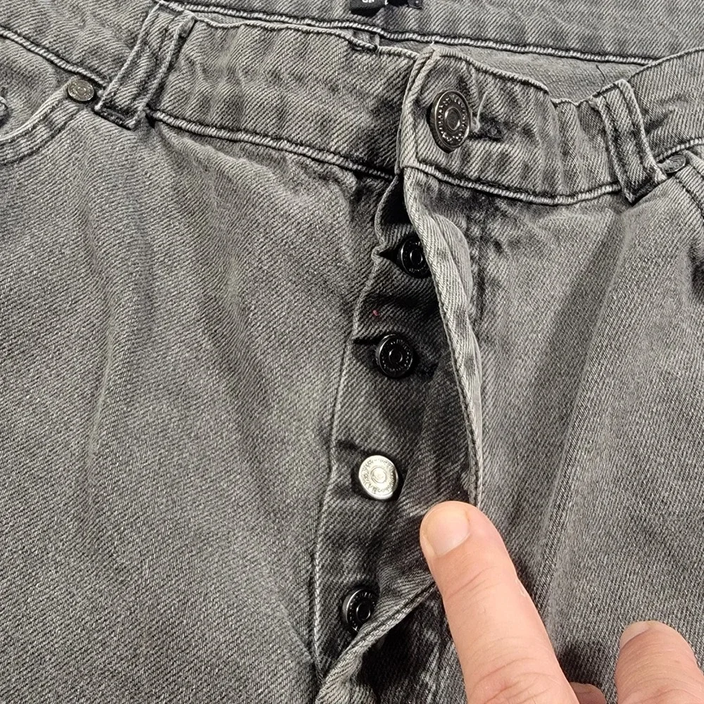 Boohoo MAN Jeans Gray Wash Denim Cargo Pant Mens Size 38 Button Fly Straight Leg